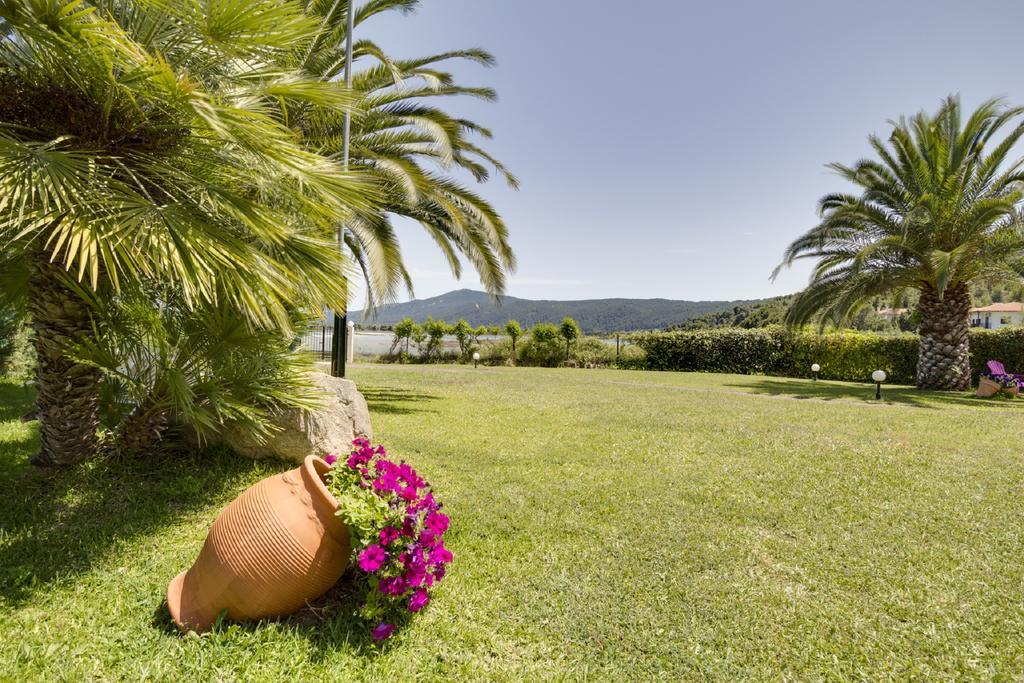 Villa Laguna วูร์วูรู ภายนอก รูปภาพ